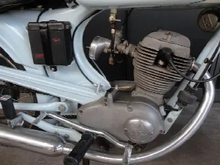 Foto 10 di 10: Moto Morini Sbarazzino 100CC