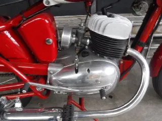 Foto 16 di 16: Ural Mival 125CC