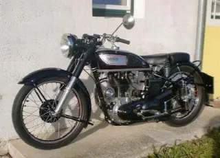 Foto 6 di 6: Norton International