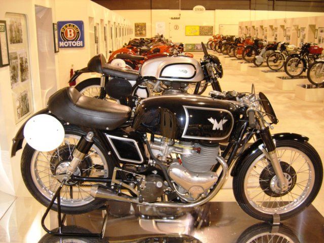 Scompiglio nel mondo delle moto d'epoca