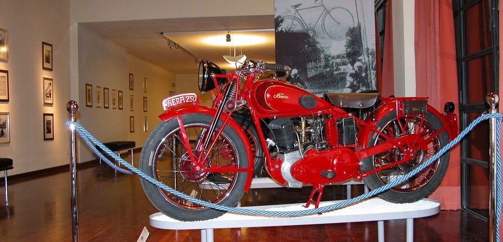 Visita al Museo della Motocicletta Frera 