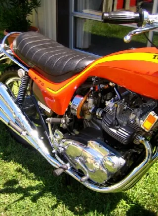 Foto 6 di 6: Triumph Motorcycles 75