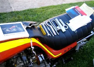Foto 5 di 6: Triumph Motorcycles 75