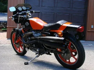 Foto 2 di 6: Harley Davidson Cafe Racer