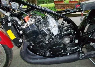 Foto 6 di 6: Yamaha TZ