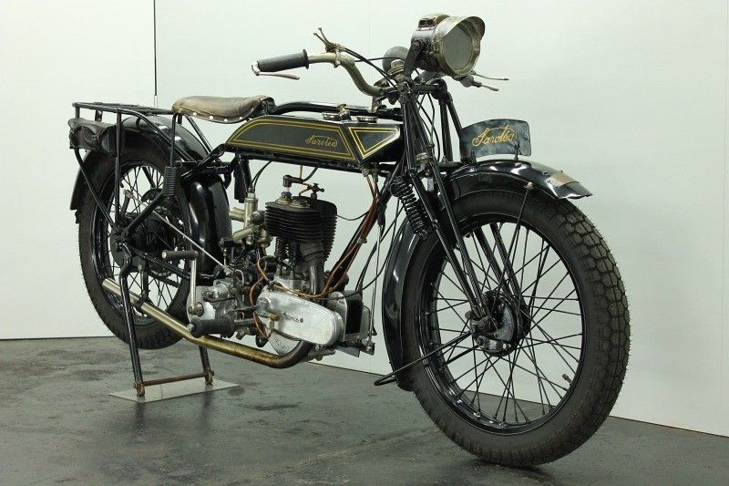 LEAFRANCIS LightSaloon 14 HP 70 SALOON
