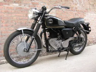 Foto 1 di 6: Velocette Venom