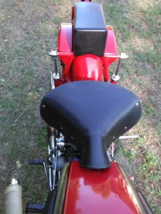 Foto 2 di 15: Moto Guzzi GTV 500