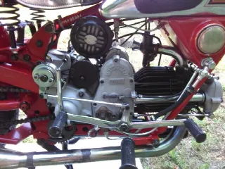 Foto 13 di 15: Moto Guzzi GTV 500