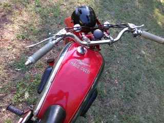 Foto 11 di 15: Moto Guzzi GTV 500