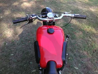 Foto 9 di 9: Gilera VLE 500