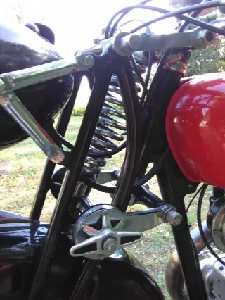 Foto 8 di 9: Gilera VLE 500