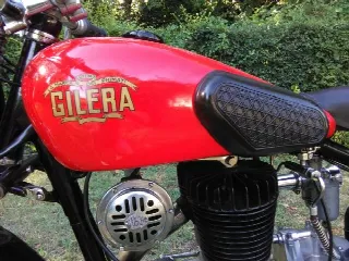 Foto 7 di 9: Gilera VLE 500
