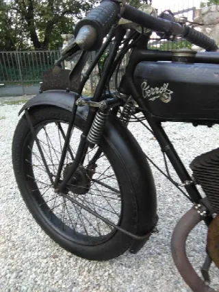 Foto 2 di 22: Terrot F 250