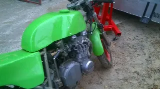 Foto 4 di 4: Egli-Kawasaki EVK 900 R